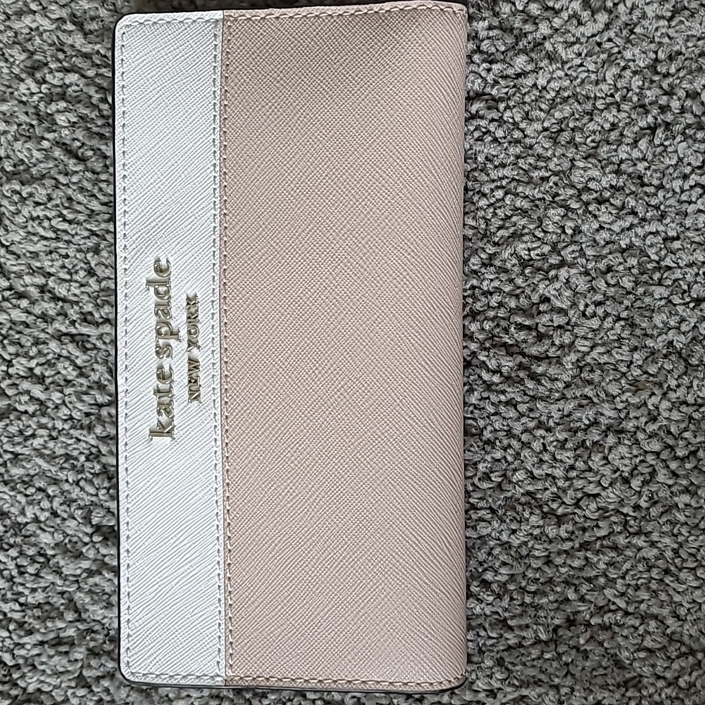 Kate Spade - NWT - Staci Large Slim Bifold Wallet